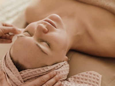 Sérum visage d'été simple et nourrissant à faire soi-même